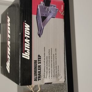 Ultra-tow aluminum trailer step
